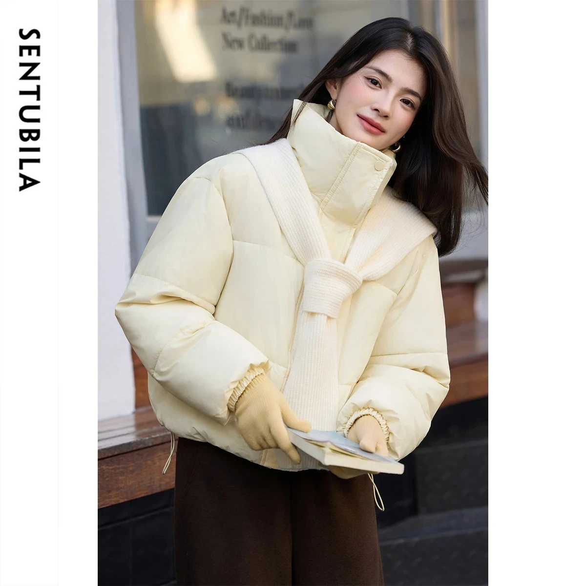 

SENTUBILA Women Coat Winter 2026 Office Lady Loose Long Sleeve Short Parkas Casual Stand Neck Draw String Thick Jacket W54MA4666