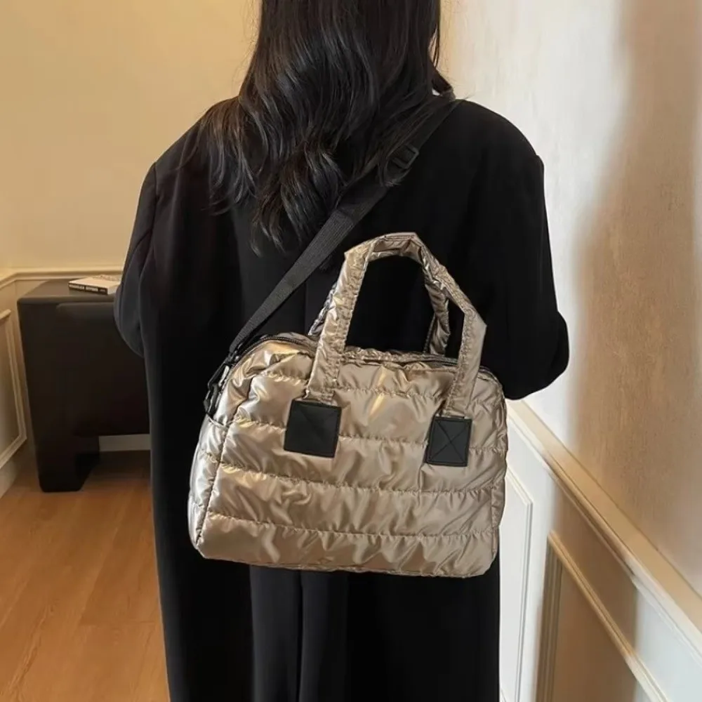 

Fashion Fluffy Tote Bags Solid Color Quilted Shoulder Bag Large Capacity Down Bags Women
