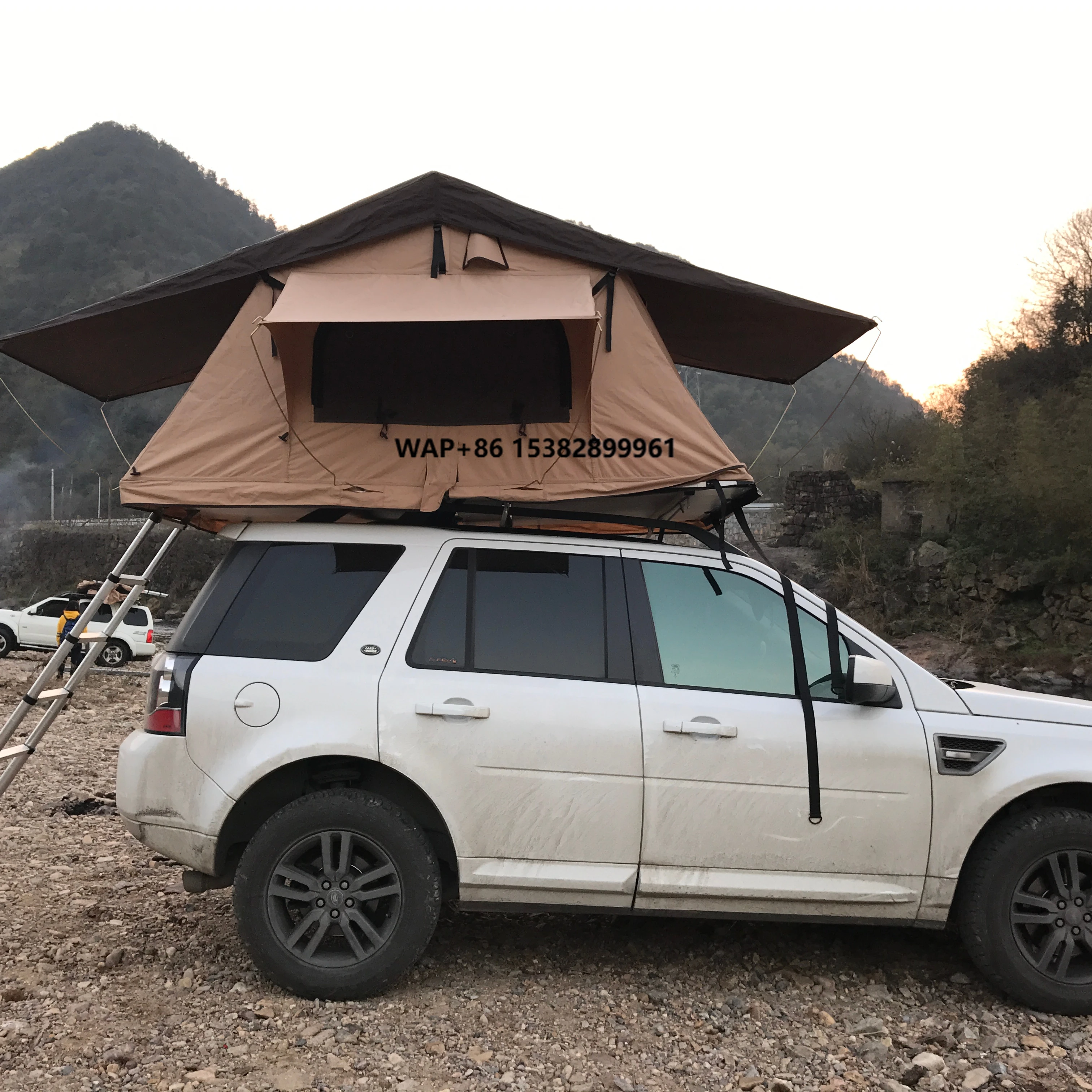

Manufacture Price Waterproof Camping Car Rooftop Tent with Awning