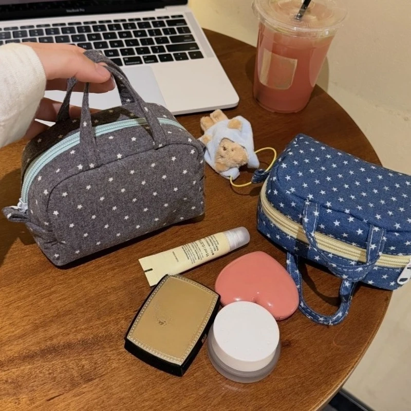 Ins Fresh Star Handheld Makeup Bag Portable Travel Wash Bag Cute Student Coin Purse Storage Pouch