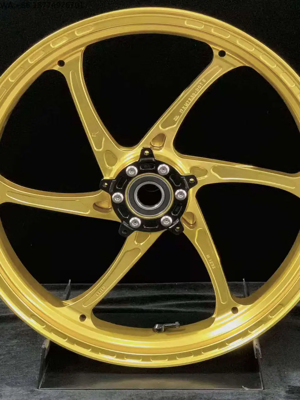 

Suitable for Honda CBR650R 650F Forged Wheel Hubs CNC Aluminum Custom Modified Motorcycle Parts wheel hub