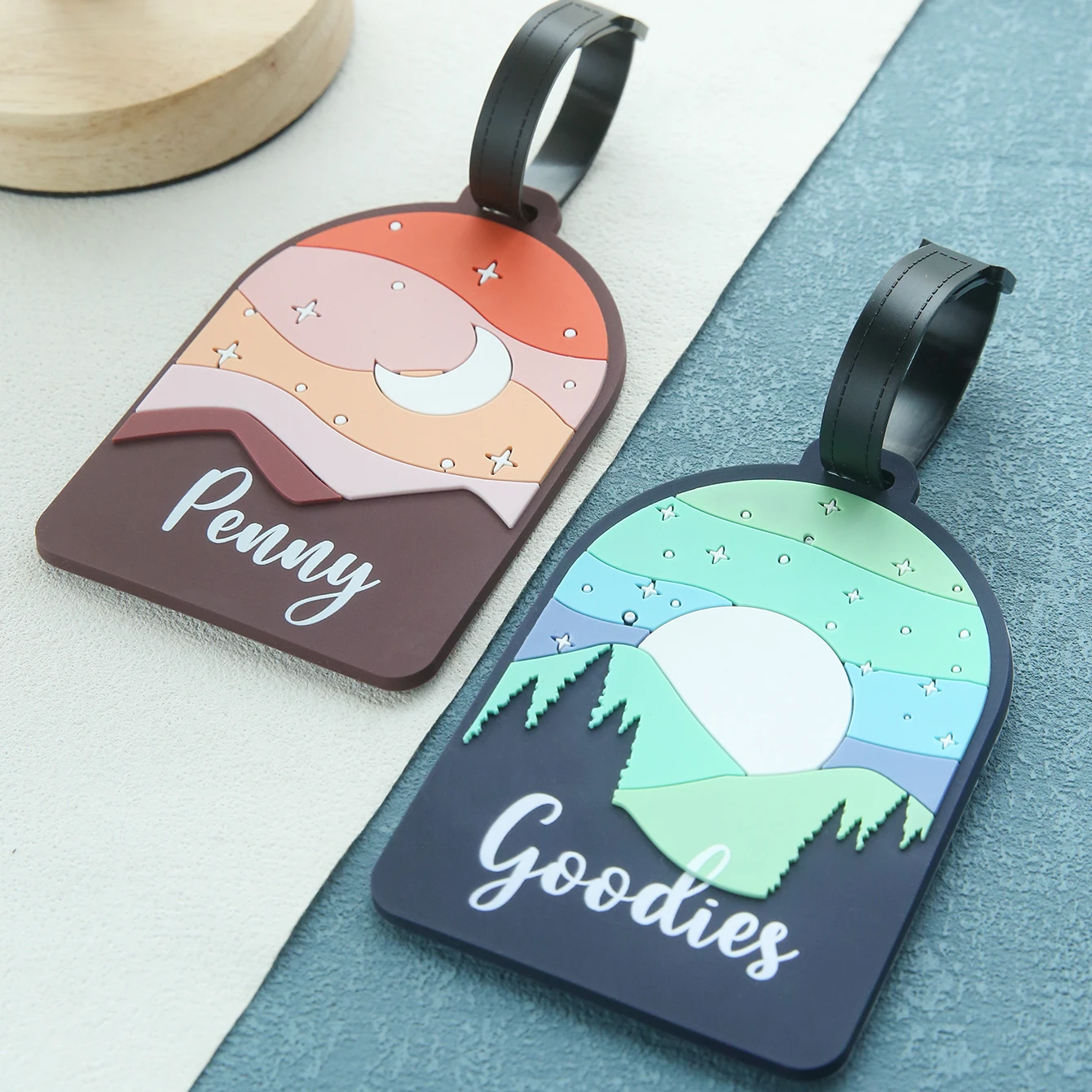 Couple 2Pcs Set Custom Cursive Full Name Retro Mountain Star Moon Landscape Silicone Luggage Tag Adjustable PU Leather Strap