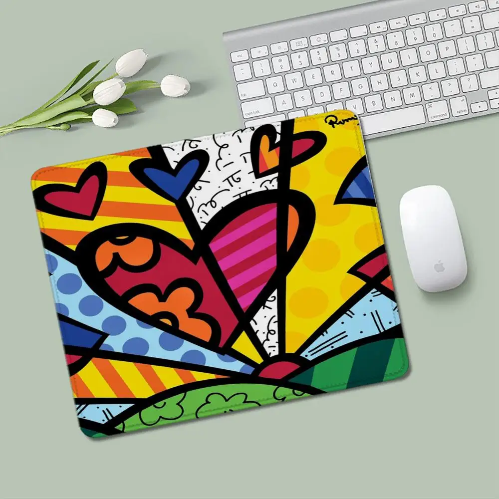 Britto Mouse Pad Offices Accessories Gaming Small Mousepad Desk Mat Office Rug Gamer Mats Anime Gadgets Computer Mause