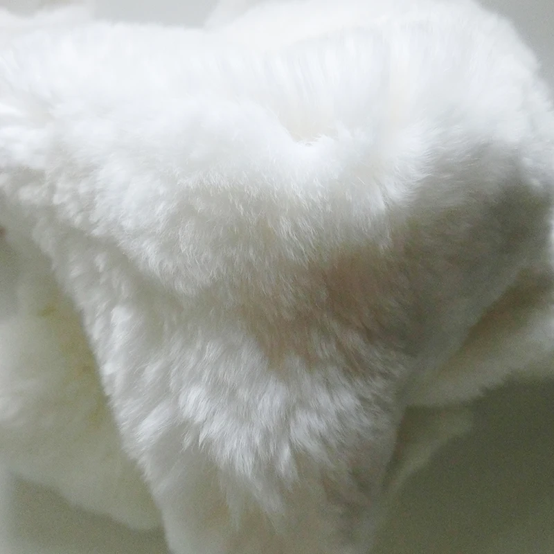 Rabbit Fur Luxury Nature Genuine Rabbit Fur Skin for DIY Apparel Sewing Fabric Fluffy Rabbit Leather Fur Bag Clothing Decoration