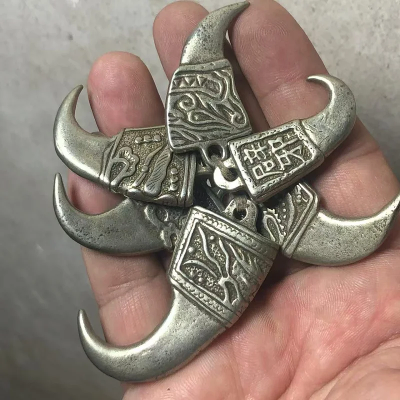 Antique White Copper Tiger Tooth Gold-Plated Amulet Pendant Ancient Handmade Sand Casting Patina Rich Old-Style