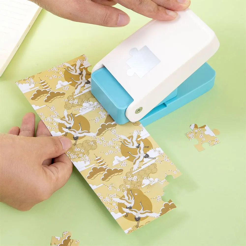 1pack Puzzle Making Machine for Arts & Crafts Making Puzzles Scrapbooking & DIY Puzzles--Puzzle Mini Tools (Random Colors)