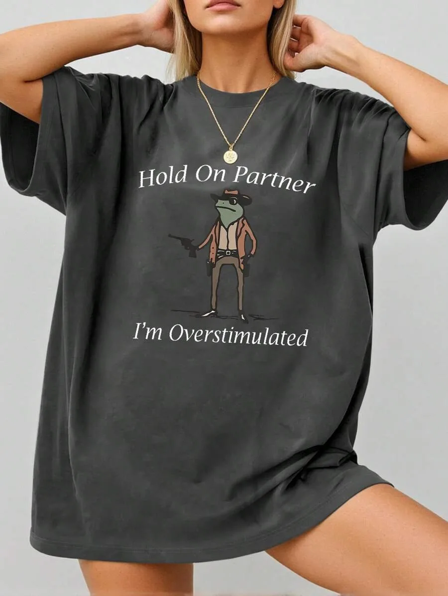 

Plus - Size Women's Loose - Fit Gray T - Shirt with Gun - Wielding Frog Print & Catchy Text