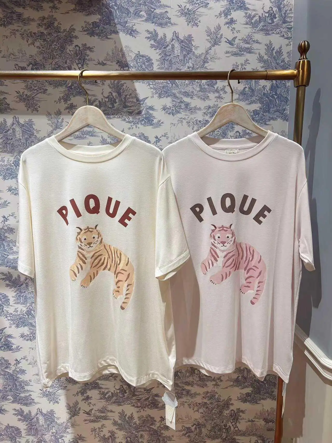 

Милый комплект домашней одежды для женщин: пижама из модального хлопка с коротким рукавом и длинными брюками в стиле мультяшного тигрёнка, с рисунком мороженого