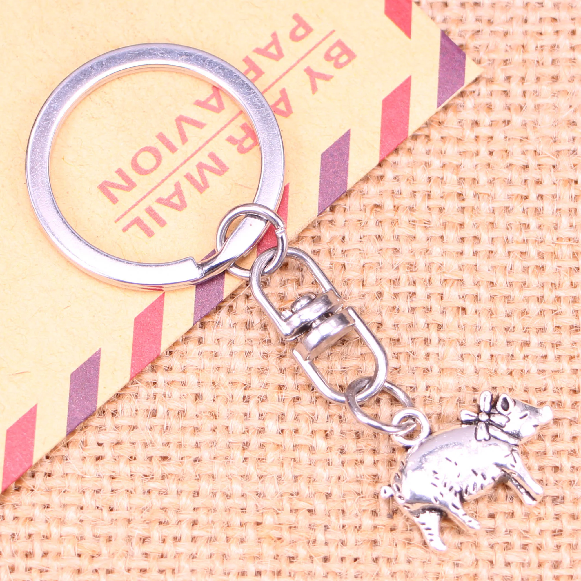 20pcs New Fashion Keychain 21x16mm 3D Pig Pendants DIY Men Jewelry Car Key Chain Ring Holder Souvenir For Gift