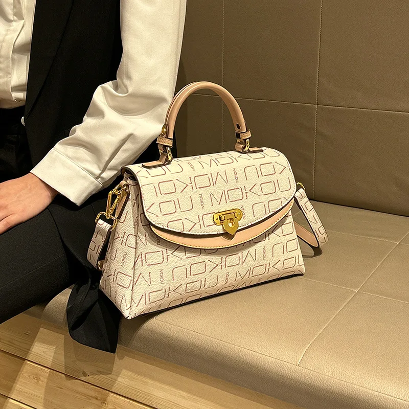 

Elegant Casual Ladies Shoulder Bag Soft Leather Crossbody Handbag Women's Designer Tote Daily Purse