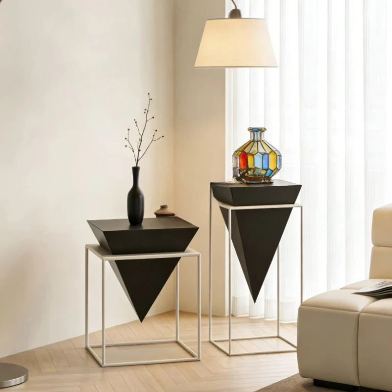 

Geometric triangle side table, metal high-end shelf, living room sofa corner table, modern simple small table