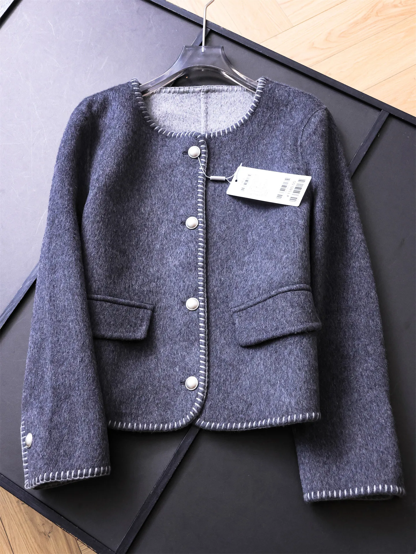 

Elegant Double-Faced Woolen Coat with Embroidered Long Sleeve Women's Outerwear Commute Style round Neck Single Button
