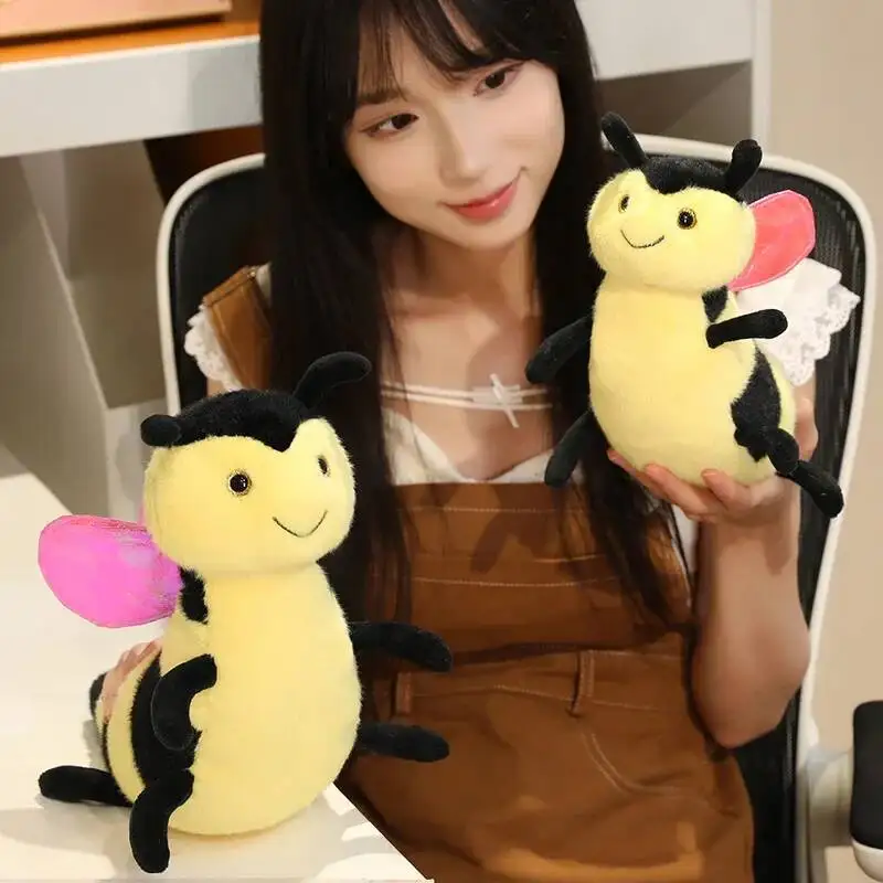 재미있는 날으는 꿀벌 봉제 장난감 부드러운 봉제 만화 다채로운 날개 꿀벌 인형 귀여운 어린이 곤충 장난감 사무실 데스크탑 애완 동물 좋은 선물