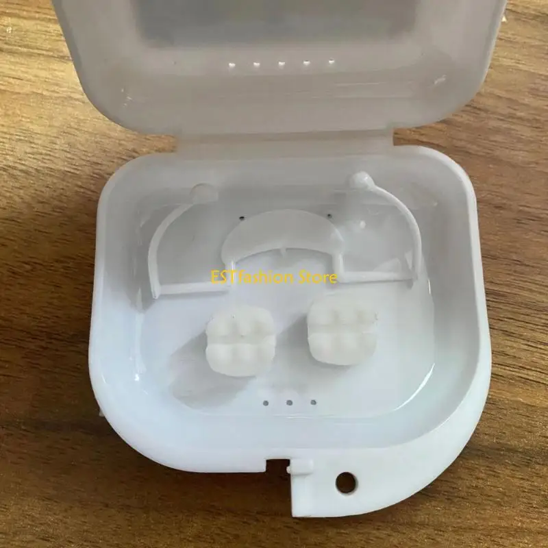 Y5GC 1Pair Retractable Realistic Vampires Zombied Fangs,Not Scratch The Gums Reusable Weird Fake Teeth Brace for Kids Adults