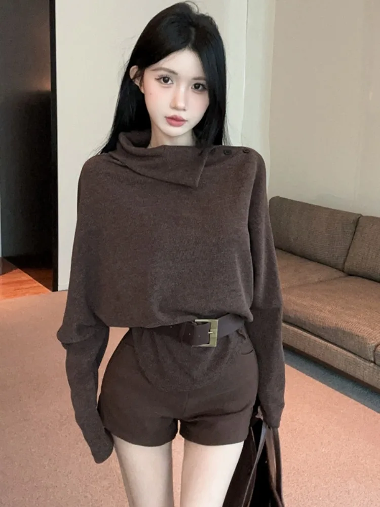 

Slimming Effect Korean Style Asymmetric Batwing Sleeve Knitwear Casual Leisure Collared Top with Waist Belt for Women
