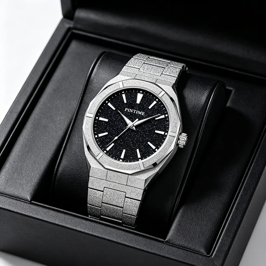 Men's Starry Frosted Quartz Watch Luxury Gentleman Fashion Waterproof Gold Watch with Silver Accessories