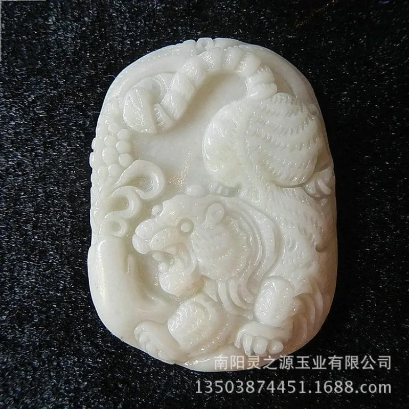 Natural Lantian Jade Hand -carved Tiger Pendant Fashion Boutique Jewelry Men's and Women's Twelve Zodiac Necklace Gifts