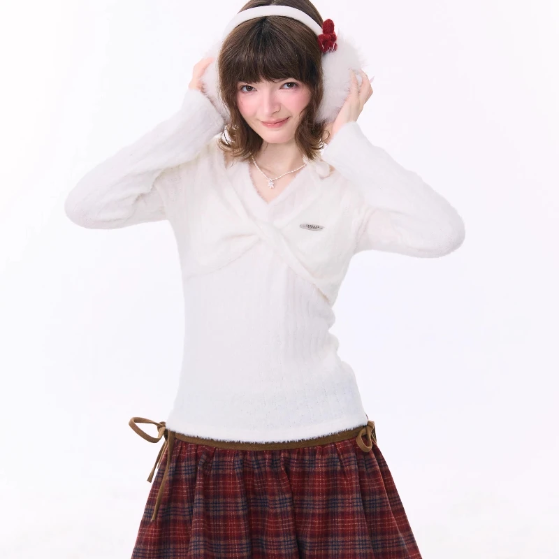 2025 خريف شتاء جديد تويست التخسيس المرأة قاع قميص علوي الأمريكية الرجعية تصميم الرسن بلوفر مغزول البلوزات السيدات #4