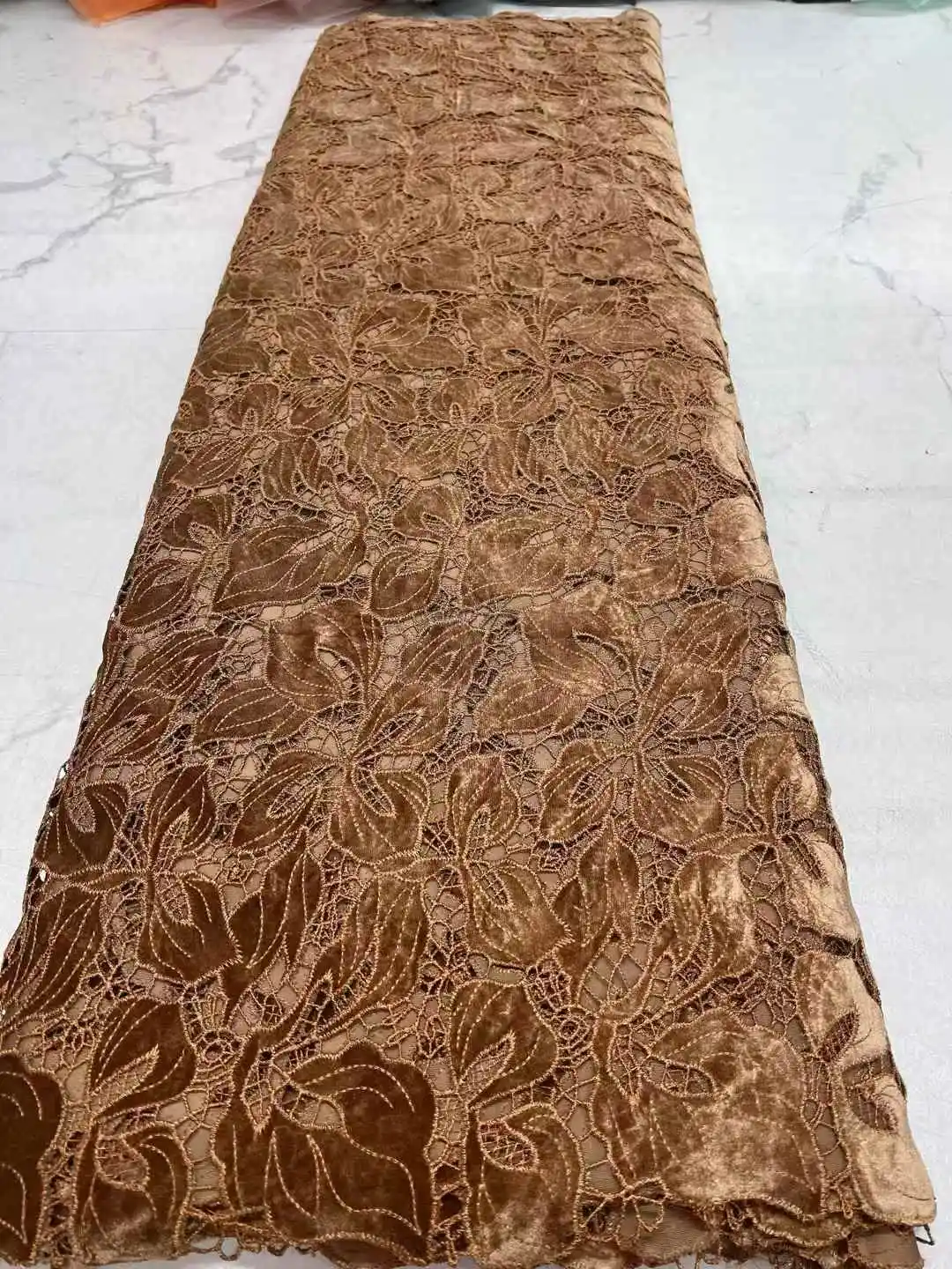

African Velvet Lace Fabric 2025 High Quality Nigeria Lace 5 Yards French Velvet Lace Fabric For Party Wedding Dress Sewing Cloth