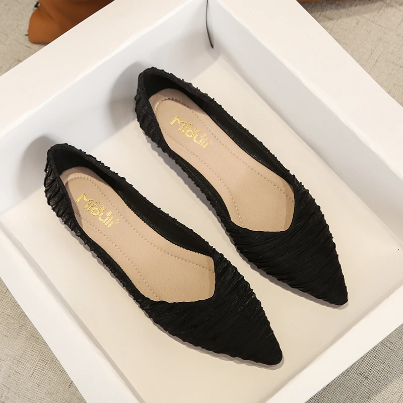 Women Flats Black Pointed Toe Casual Shoes Size 32-43 Solid Color Summer Spring Female Shoes Flat Heel Basic Silk All Match