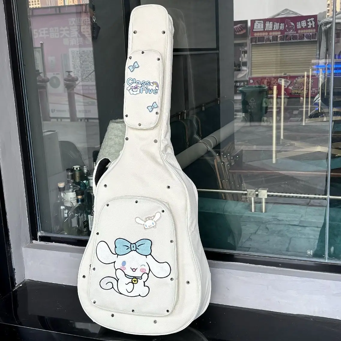 Anime Sanrio Cinnamoroll Gitaartas Originele handgemaakte Indie Folk Akoestische Gitaar Punk Elektrische Gitaar Rugzak Baskoffer Uniek