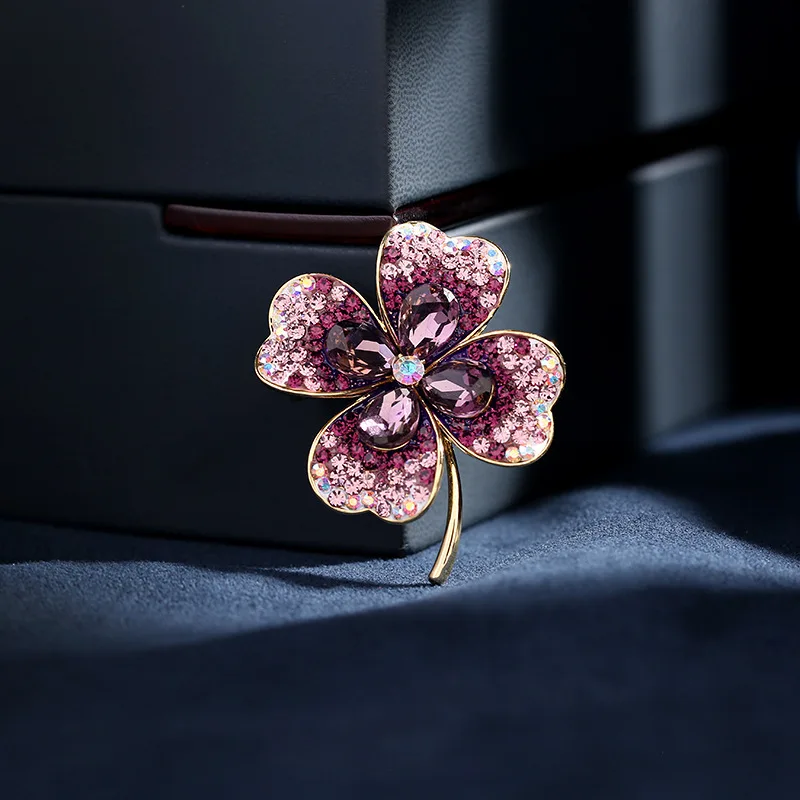 New Personalized Lapel Pin, Anti-Exposure Brooch, Shoe Badge, Shoe Accessories, High-End Couple's Suit Lapel Pin, Anti-Exposure Gadget, Decorative Pin, Unique Bow Tie Accessory, Decorative Buckle, Metal Buckle, Scarf Buckle, Badge Brooch, Clothing Pin, Wedding Guest Brooch, Best Matching Accessory