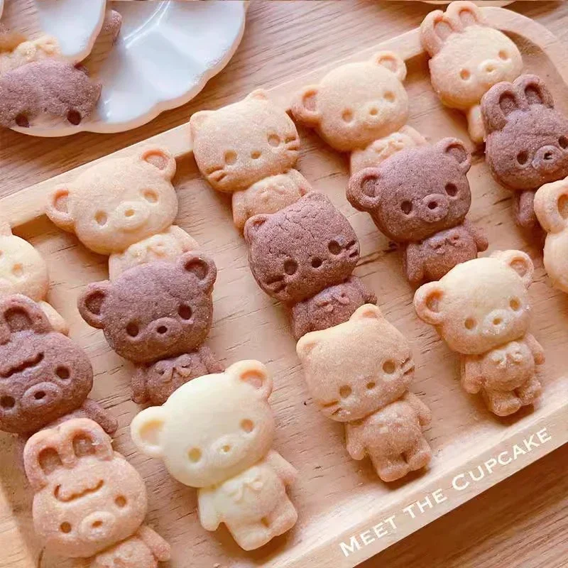 Embossed 3D Cute Bear Bunny Cat Shape Cookie Mold Animal Cookie Mould Butter Cookie Biscuit Mold Fondant Cake Decor Baking Tools