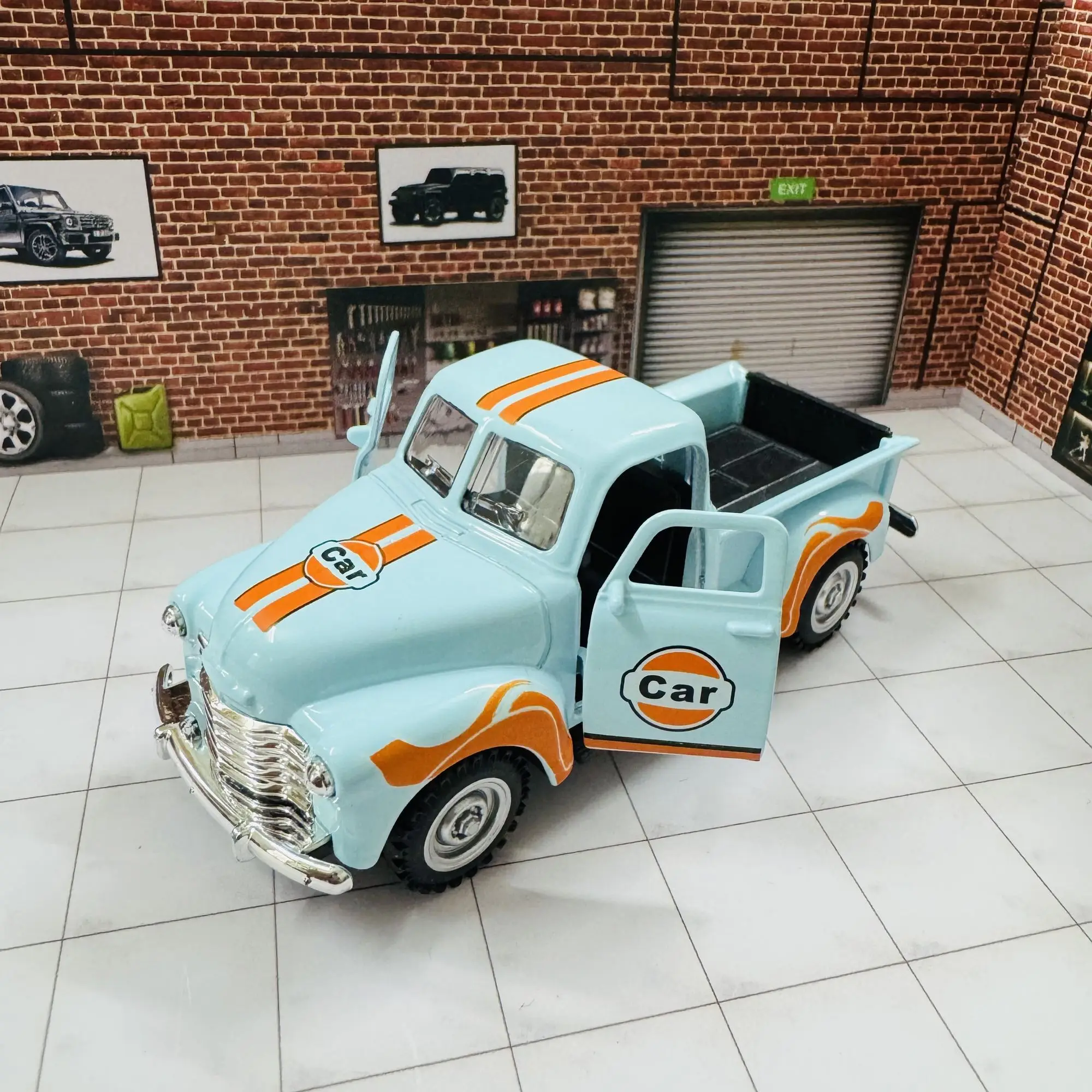 

1: 32 Simulation Pickup Truck Casting Car Model Alloy Graffiti Pickup Car Model Children's Toy Car Door Openable Decoration