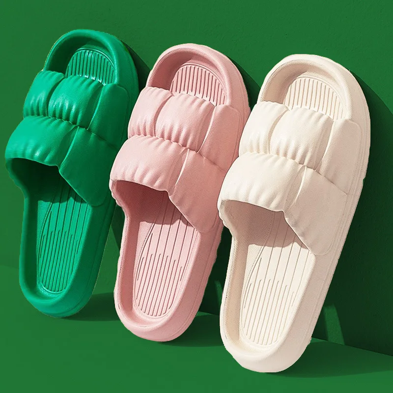 

Women Soft Sole Cloud Slippers Thicken Platform Indoor Outdoor Beaches Sandals Summer EVA Non Slip Flip Flops 2025 New Wholesale