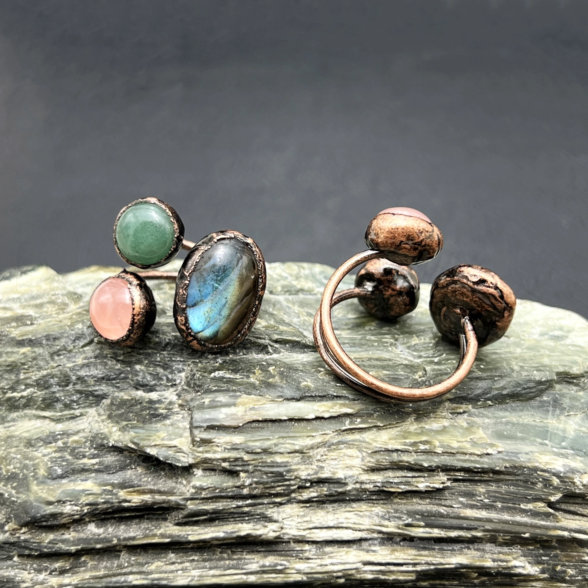 10PCS Soldered Natural Three Stones Flash Labradorite Rose Quartzs Aventurine Adjustable Rings