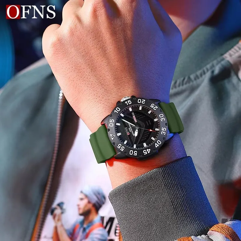 ساعة كوارتز رجالية OFNS 1308 بتقويم مزدوج كلاسيكية بسيطة مقاومة للماء بحزام سيليكون للرجال