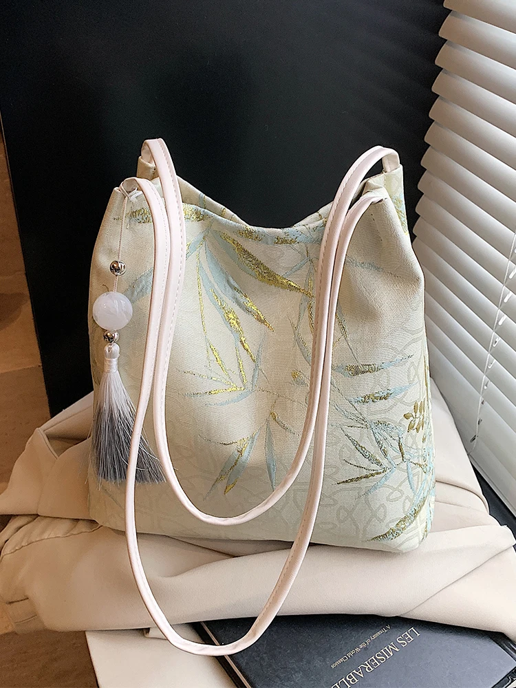 

New Chinese style bag women's large capacity bucket bag 2025 new trendy and fashionable commuting shoulder bag