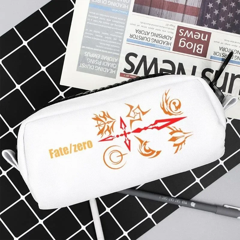 سحاب كبير، أسود أبيض 21 × 5.3 × 10 سم، مصير، حقيبة أقلام مقلمة أنيمي، مقلمة للطلاب والأطفال والمراهقين، مستلزمات مدرسية للبنات والأولاد