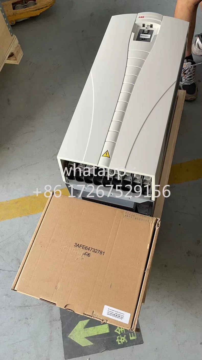 ACS510-01-017A-4 function normal power 7.5KW physical picture, intact, function normal use. Second-hand disassembly