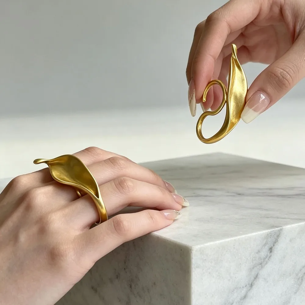 Exaggerated Irregular Leaf Open Ring for Women, Vintage Luxury Large Metal Statement Fashion Finger Jewelry Gift