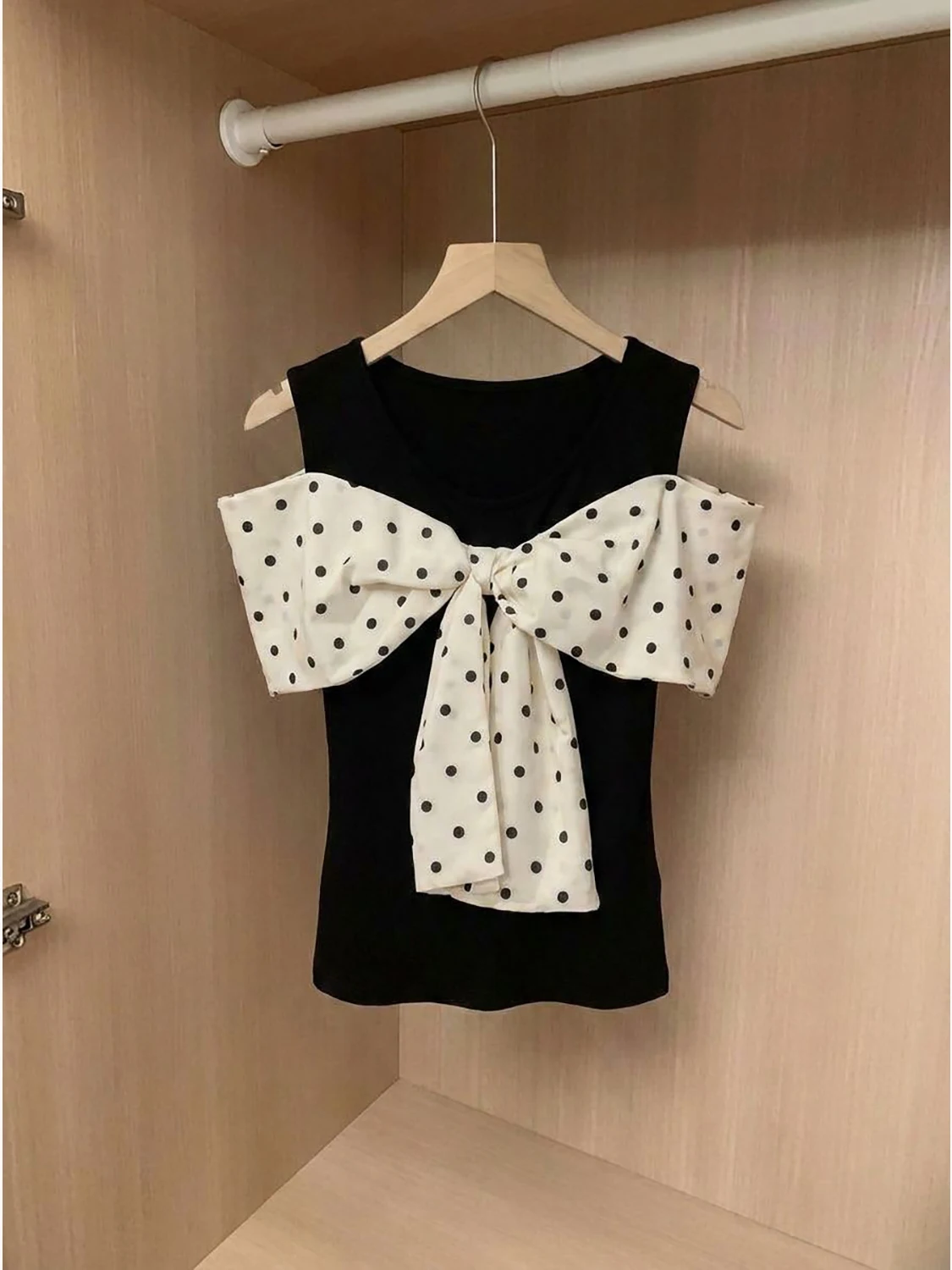 

Knot Neckline High Waist Short Sleeve T-Shirt Women Summer Trendy Design Slim Fit Fake Two-Piece Top Comfortable Breathable