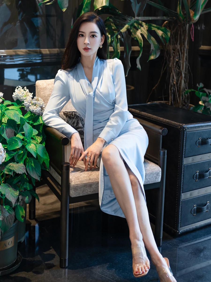 

Элегантное синее атласное платье для торжественных случаев, вечернее платье с высокой талией из шелковой ткани, с длинными рукавами и высоким воротником, для вечеринок и банкетов