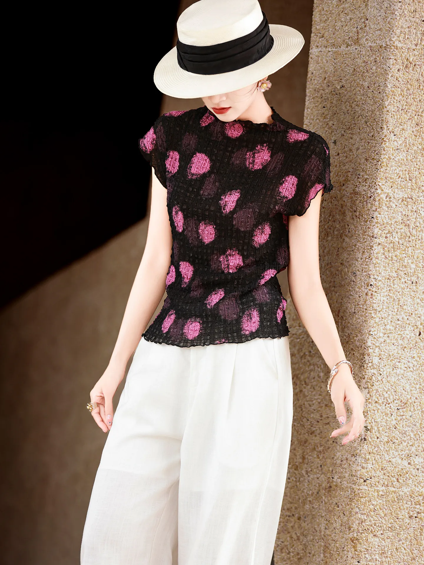 black and pink polka