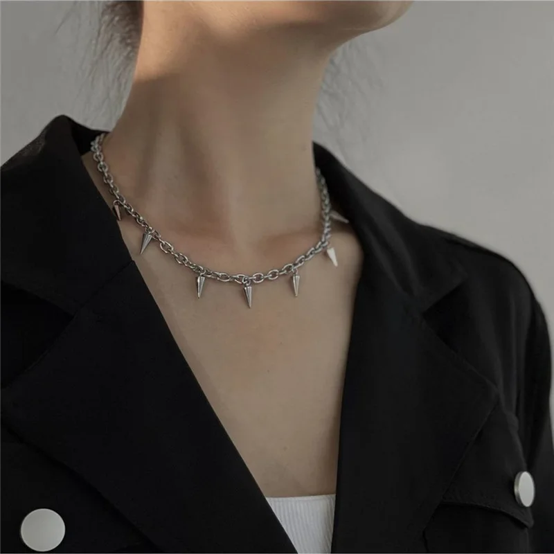 Awl Design Choker Necklace for Women Girl Fashion Statement Tassel Necklace Gift for Friend Punk Hip Hop Neck Jewelry