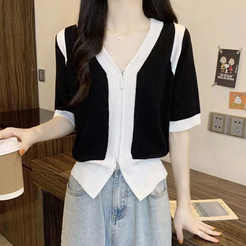 Korean sweater cardigan zipper short sleeved T-shirt for women in summer, loose and slimming V-neck top for women
