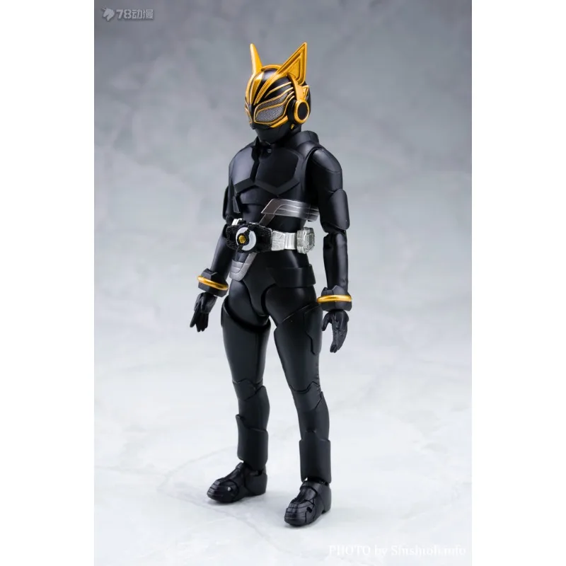 BANDAI:  S.H.F Series Kamen Rider GEATS Entry Raise Form Set Figure Model Ornament Holiday Gift Back To School Anime Toys