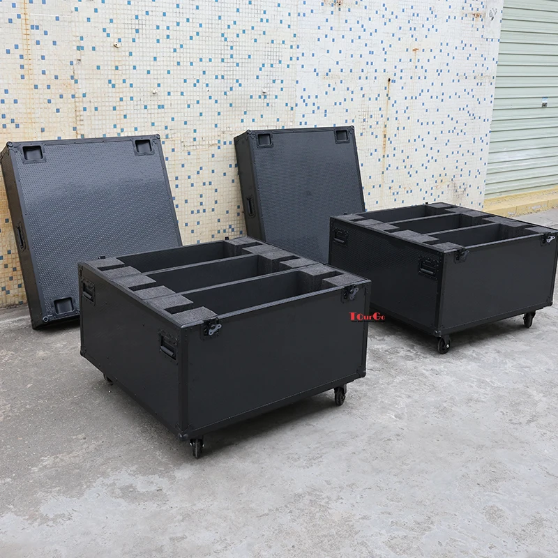 All in Black 43inch Quad Universal LCD LED TV ATA Flight Case W/4X4