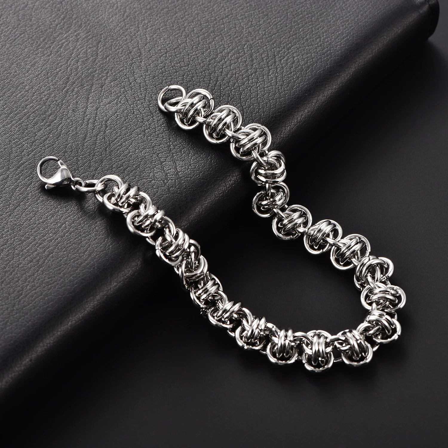 Massives Edelstahl-Punk-Armband, handgeknüpft, handgefertigtes Armband, verdrehte Gliederkette, Herrenarmband, Schmuck für Jungen – Detail 6