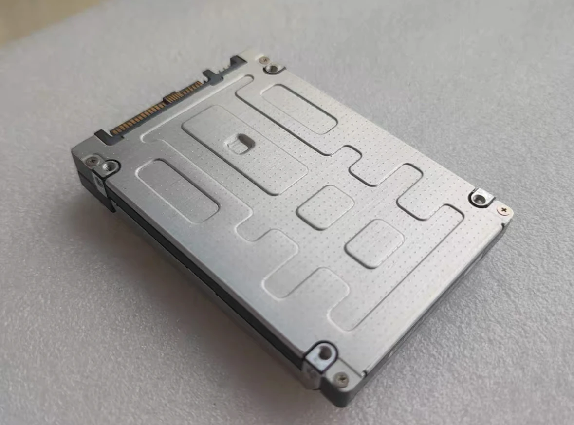 

Для PX04SVB384 0GYMY9 3,84T SAS SSD 12G 2,5-дюймовый твердотельный накопитель