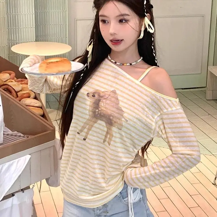Slant Shoulder Sika Deer Print Transparent Sunscreen Cover Shirt Women Summer Loose Casual Long Sleeve T-shirt Women