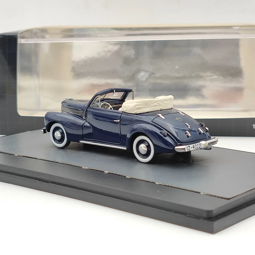 MATRIX-MODELS 1/43 for Opel Kapitan Hebmuller Cabriolet 1940 MX41502-021 Blue Resin Model Car Limited Collection Auto Toys Gift