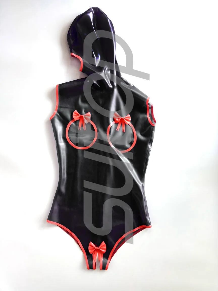 damskie gumowe body lateksowe z klejonymi kapturem w kolorze czarnym z zamkiem błyskawicznym z tyłu oraz otwartym biustem, kroczem i ustami