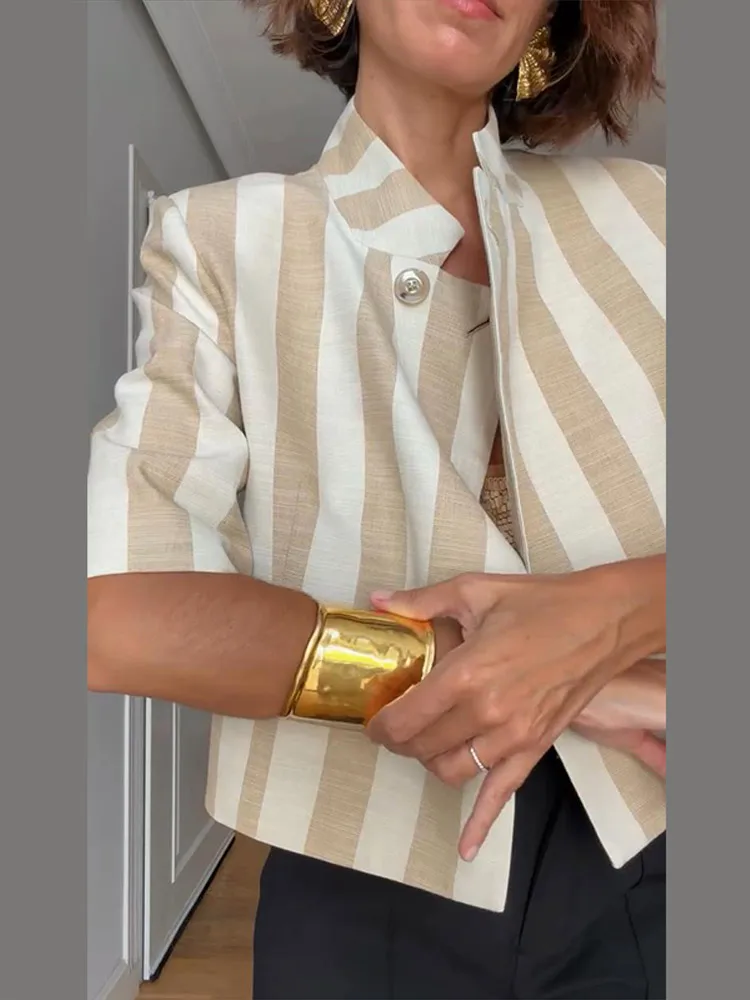 Kurzärmeliger Gestreifter Cropped-Anzugblazer für Damen, Eleganter Stehkragen, Einreihig mit Seitlicher Knopfleiste, Lockerer Mantel, Schicker Damen-Pendler-Oberteil – Detail 7