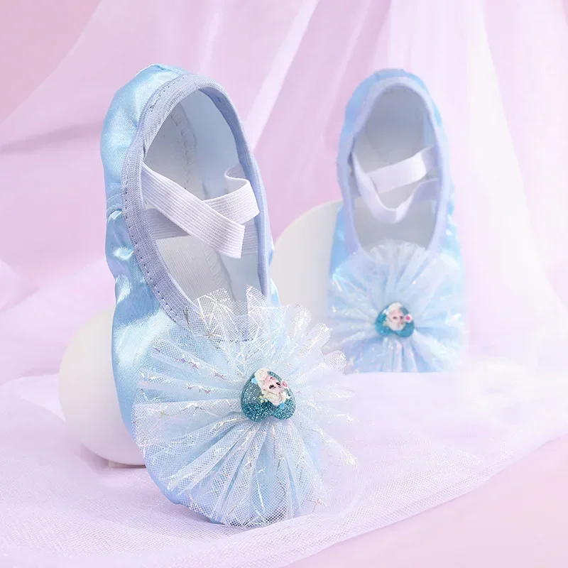 Sapatos de dança ballet com sola macia para meninas, chinelos princesa cetim para crianças, sapatos de garras de gato para crianças, novos