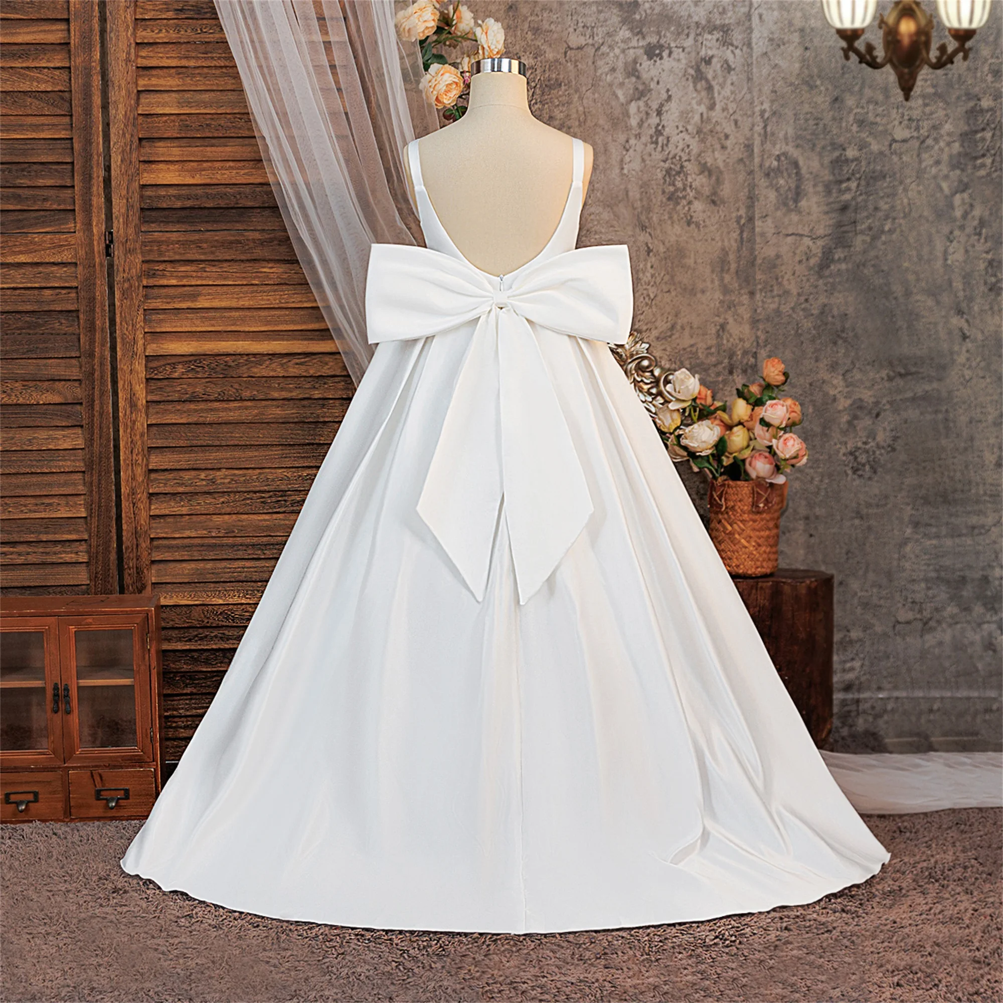 Elegant Bow Baptism Party Girls Dress Fashion Trailing Wedding Bridesmaids Princess Prom Dress Girl First Communion Evening Gown